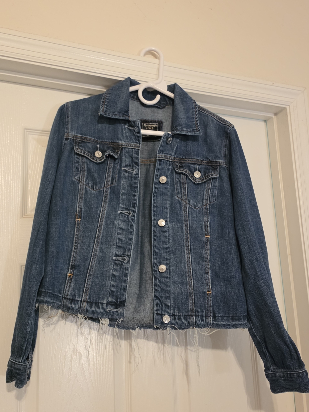 Abercrombie & Fitch Medium Blue Distressed Denim Jacket - Women